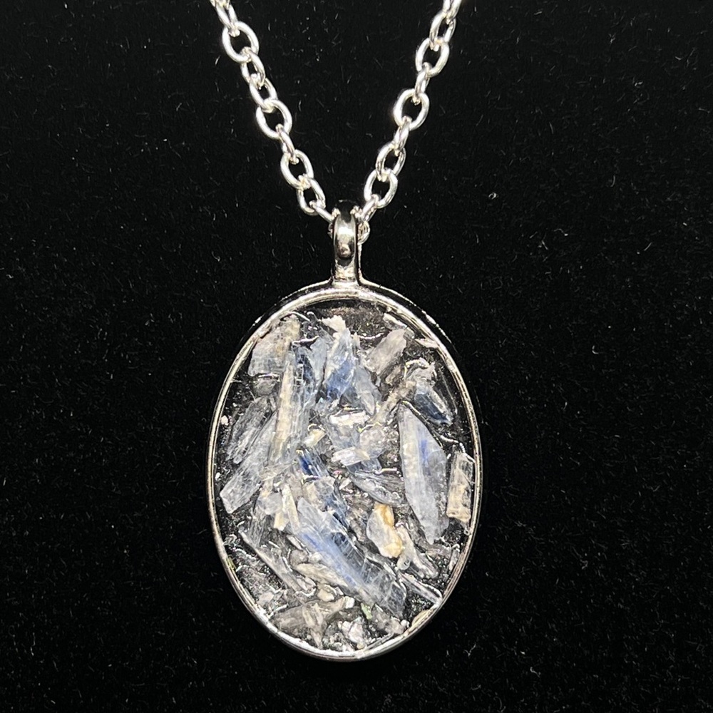 Blue kyanite set in silver pendant